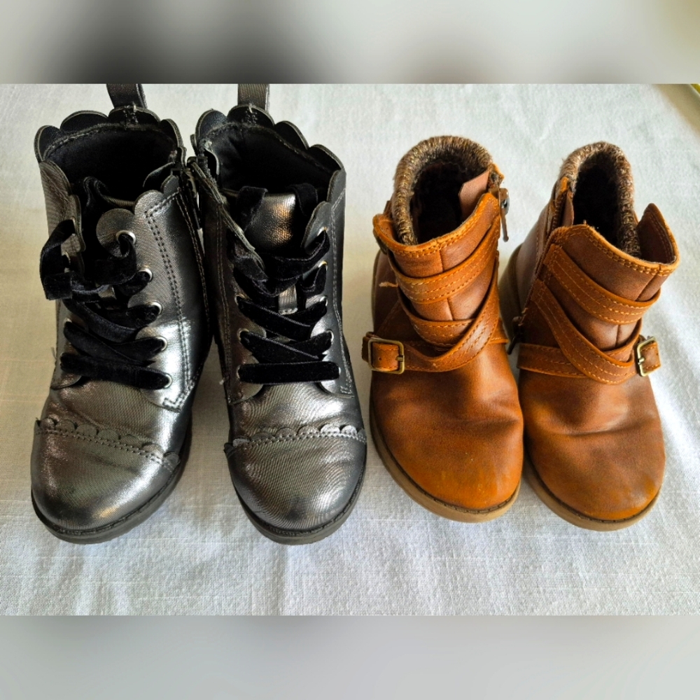 2 pairs of Girls size 9 Toddler boots. Brown and Metallic gray.